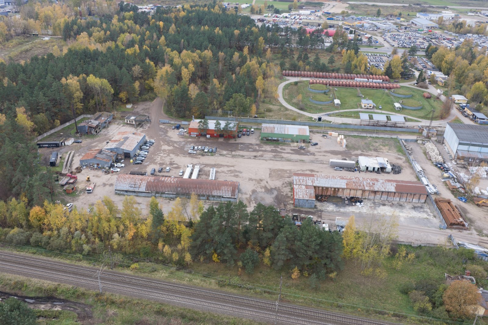 Industriālā teritorija no gaisa - 3. objekts, noliktavas un angāri