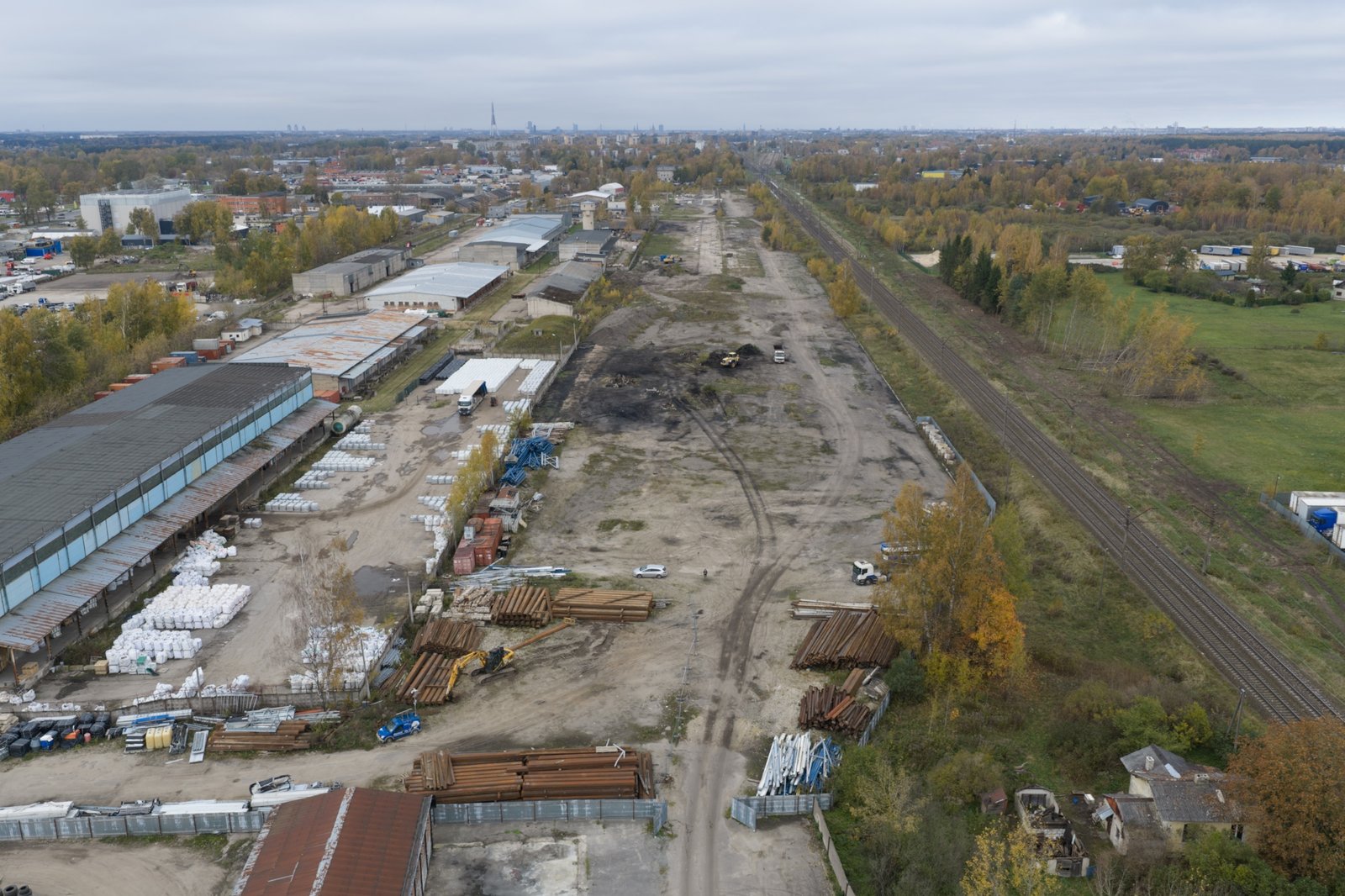 Industriālās teritorijas foto ar dronu - 4. objekta kopskats